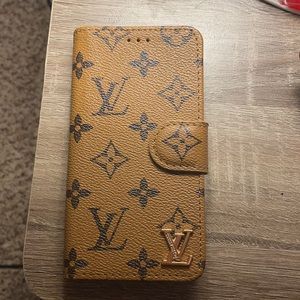 Louis Vuitton iPhone 12 wallet case